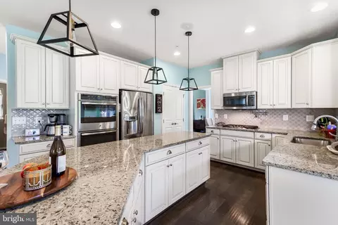 10433 Windlass Run Rd, Middle River, MD 21220 photo 12