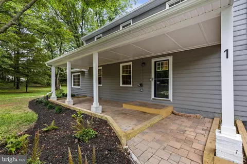 1 Quaker Ct, Sparks Glencoe, MD 21152