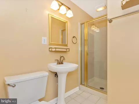 2015 Putnam Rd, Halethorpe, MD 21227 photo 45