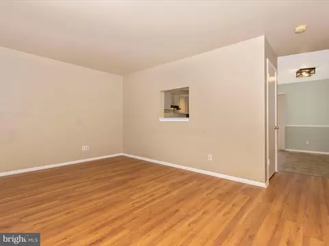 2015 Putnam Rd, Halethorpe, MD 21227 photo 14