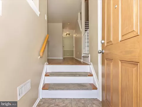 2015 Putnam Rd, Halethorpe, MD 21227 photo 6