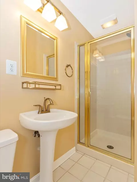 2015 Putnam Rd, Halethorpe, MD 21227 photo 46