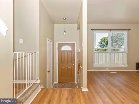 2015 Putnam Rd, Halethorpe, MD 21227 photo 8