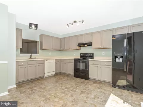 2015 Putnam Rd, Halethorpe, MD 21227 photo 26