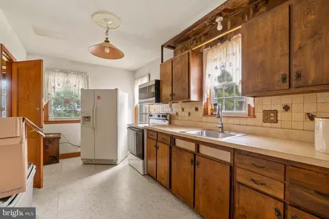 5705 Mccormick Ave, Baltimore, MD 21206 photo 9