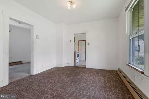 21 Centre Ave, Dundalk, MD 21222 photo 13