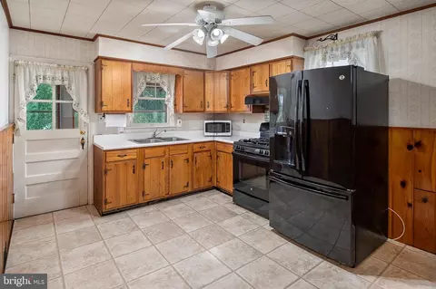 1269 Birch Ave, Halethorpe, MD 21227 photo 7