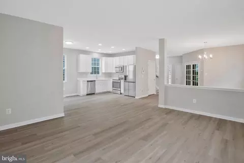 722 Tinker Rd, Middle River, MD 21220 photo 5
