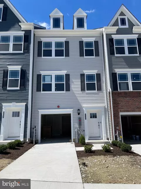 2302 Woodlands Rd, Windsor Mill, MD 21244