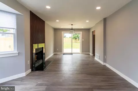 7010 Glen Spring Rd, Windsor Mill, MD 21244 photo 5
