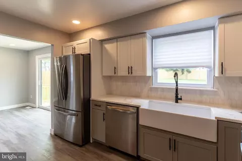 7010 Glen Spring Rd, Windsor Mill, MD 21244 photo 16