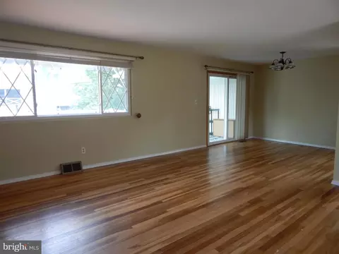 5125 Mcfaul Rd, Baltimore, MD 21206 photo 7