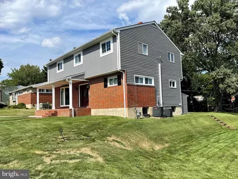 8803 Lakewood Rd, Parkville, MD 21234