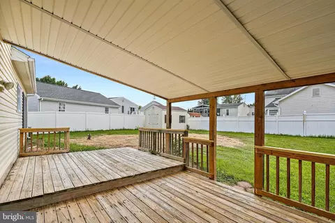 7103 Olivia Rd, Middle River, MD 21220 photo 4