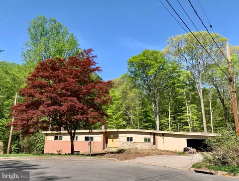 3504 Arborwood Ct, Pikesville, MD 21208