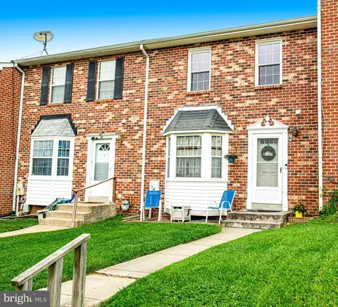 41 Powder View Ct, Nottingham, MD 21236