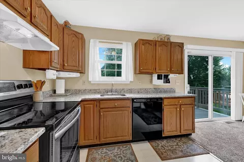 2108 Lansdowne Rd, Halethorpe, MD 21227 photo 13