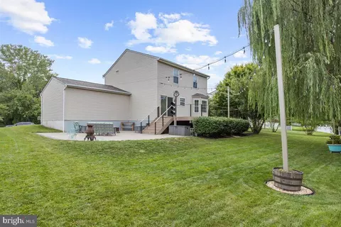 4609 Greencove Cir, Sparrows Point, MD 21219 photo 8