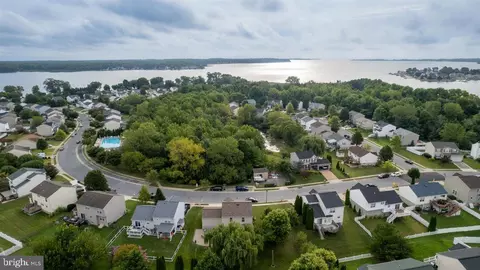 4609 Greencove Cir, Sparrows Point, MD 21219 photo 16