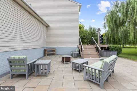 4609 Greencove Cir, Sparrows Point, MD 21219 photo 18