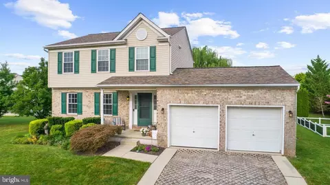 4609 Greencove Cir, Sparrows Point, MD 21219 photo 2
