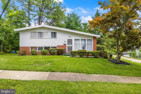 1019 Parkvalley Rd, Pikesville, MD 21208