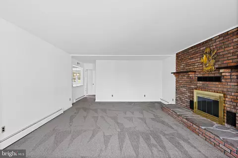 215 Riverton Rd, Middle River, MD 21220 photo 14