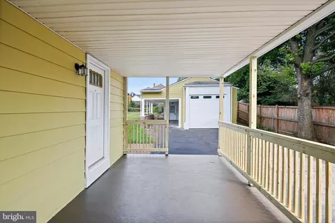 215 Riverton Rd, Middle River, MD 21220 photo 27