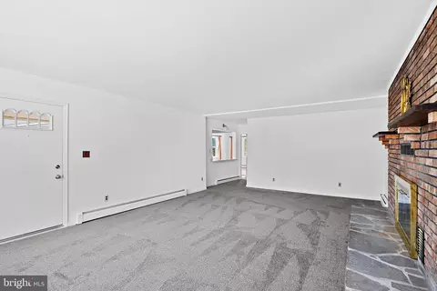 215 Riverton Rd, Middle River, MD 21220 photo 13