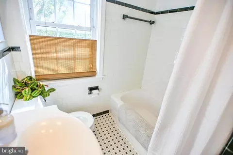 420 Chumleigh Rd, Baltimore, MD 21212 photo 32