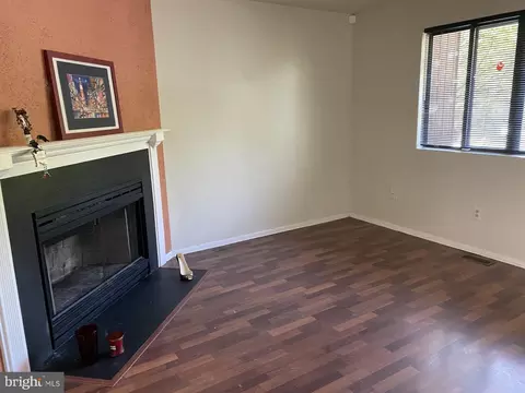 13 Glyndale Ct, Reisterstown, MD 21136