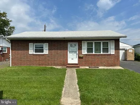 112 Glider Dr, Middle River, MD 21220