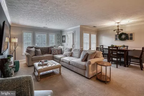 5012 Marchwood Ct #7E, Perry Hall, MD 21128