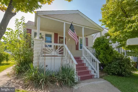 610 Elmwood Rd, Baltimore, MD 21206