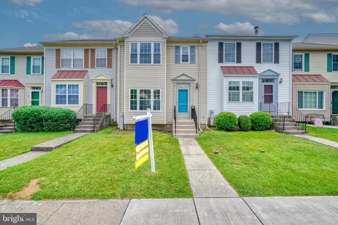 17 Cashell Ct, Nottingham, MD 21236 photo 2