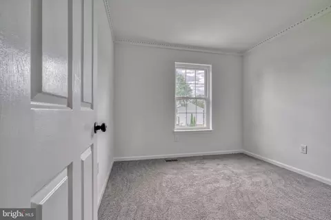 17 Cashell Ct, Nottingham, MD 21236 photo 29