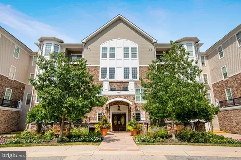7300 Travertine Dr #203, Baltimore, MD 21209