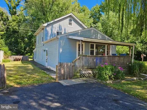 2501 Lakeview Ave, Sparrows Point, MD 21219