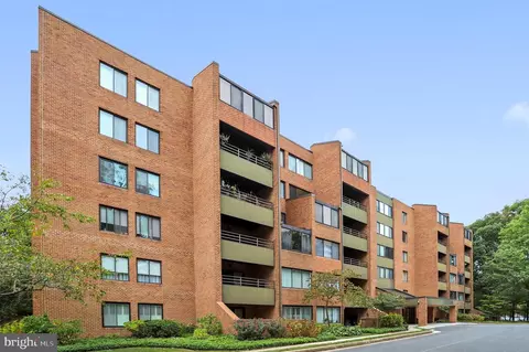 1 Southerly Ct #606, Towson, MD 21286
