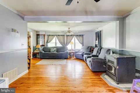 6021 Loreley Beach Rd, White Marsh, MD 21162 photo 13