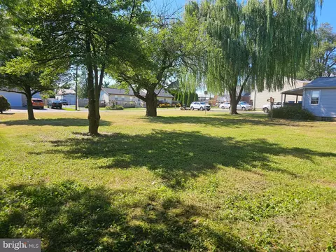 2503 Lakeview Ave, Sparrows Point, MD 21219 photo 3