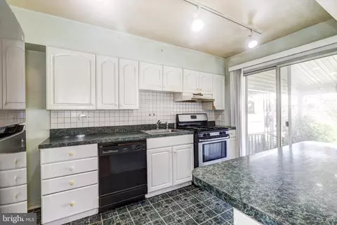 7256 Stratton Way, Baltimore, MD 21224 photo 13