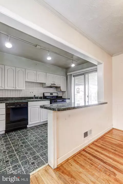 7256 Stratton Way, Baltimore, MD 21224 photo 16