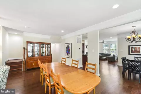 28 Willow Ave, Towson, MD 21286 photo 6