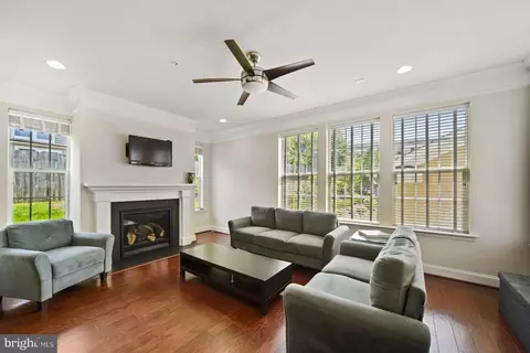 28 Willow Ave, Towson, MD 21286 photo 12