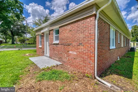 100 Fleming Dr, Dundalk, MD 21222 photo 6