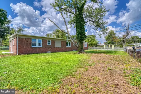100 Fleming Dr, Dundalk, MD 21222 photo 5
