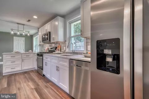 100 Fleming Dr, Dundalk, MD 21222 photo 17