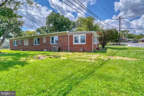 100 Fleming Dr, Dundalk, MD 21222 photo 4