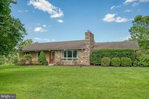 4 Collingwood Rd, Phoenix, MD 21131